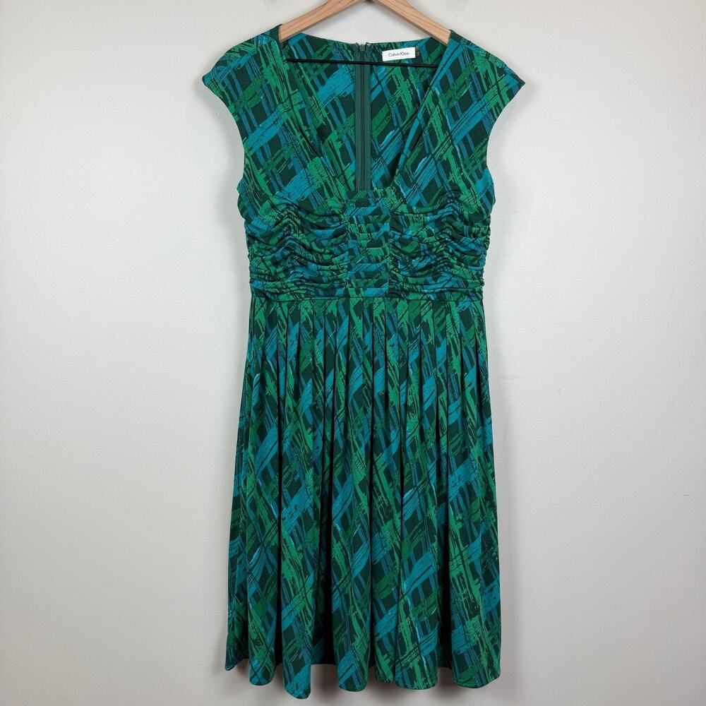 Calvin Klein Geo Dress‎ Women 8 Green Abstract Pleat Cap Sleeve Retro Ruched Art